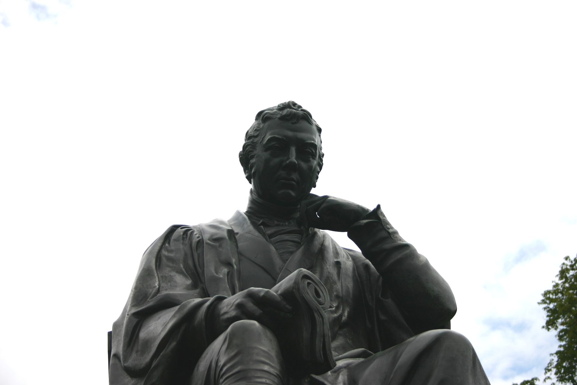 Edward Jenners' monument, Kensington Gardens, London - 04.JPG